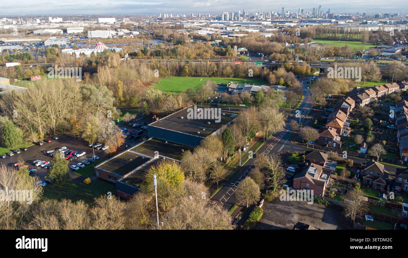 Un'immagine dell'esterno di BeActive Urmston. Foto Stock