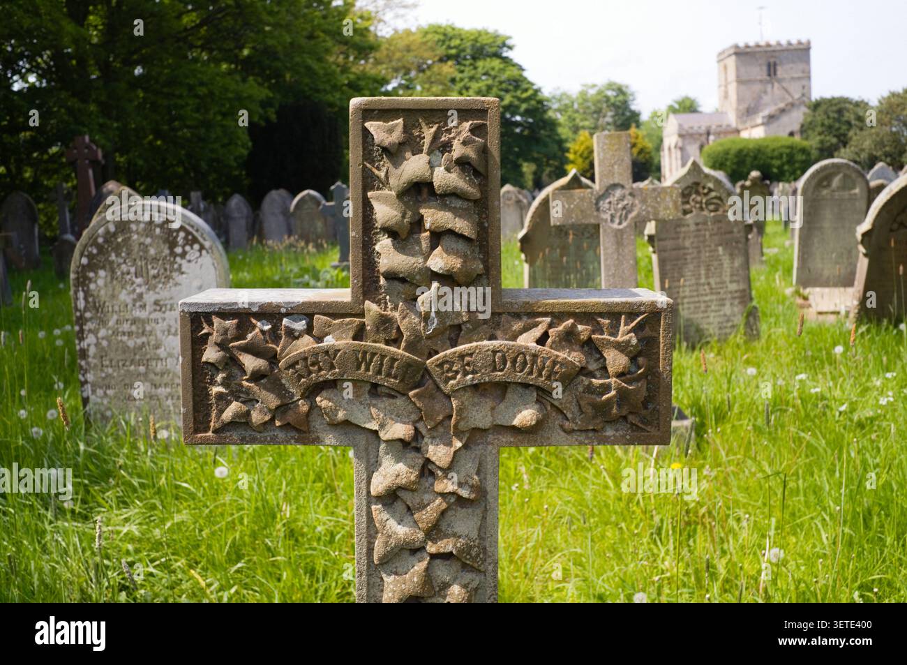 Incrocia con le parole la tua volontà sarà fatta nel cimitero di Filey Foto Stock