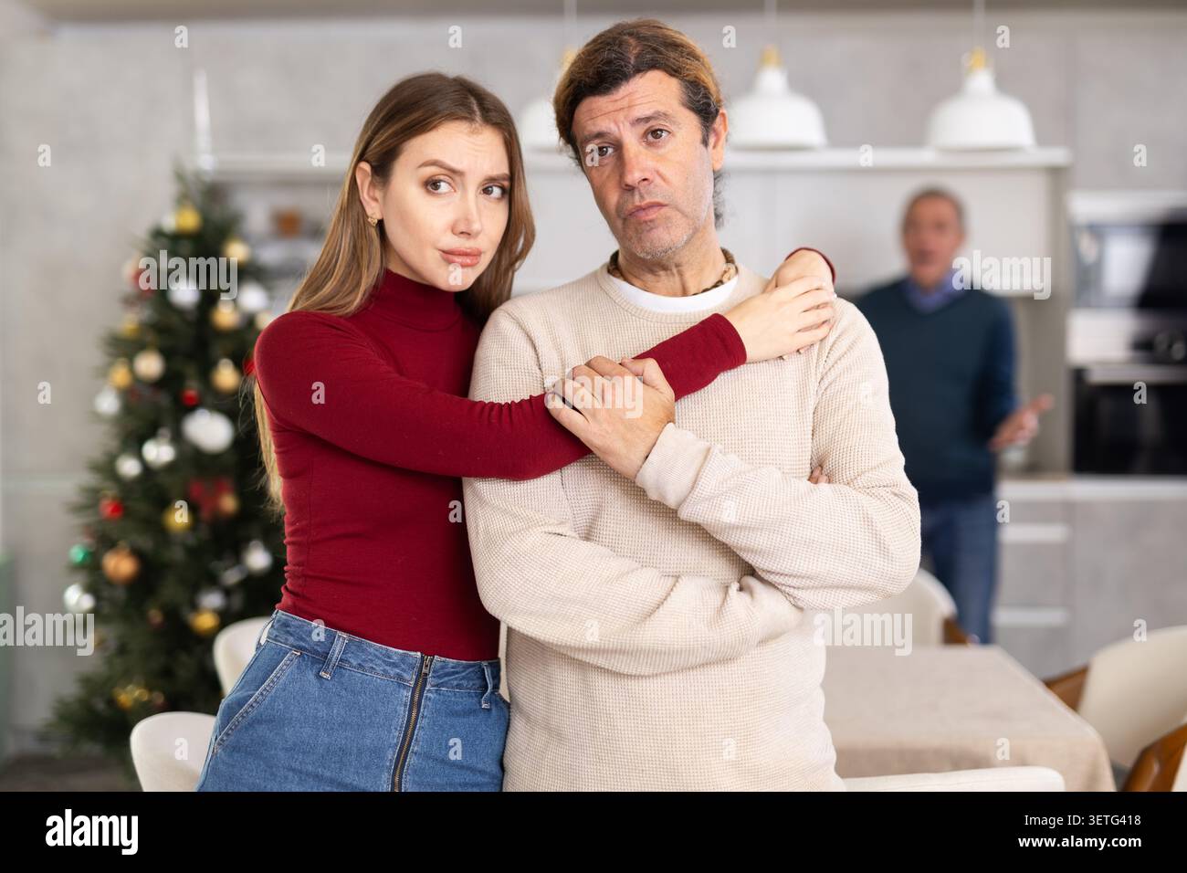 Vecchio litigava con la coppia Foto Stock