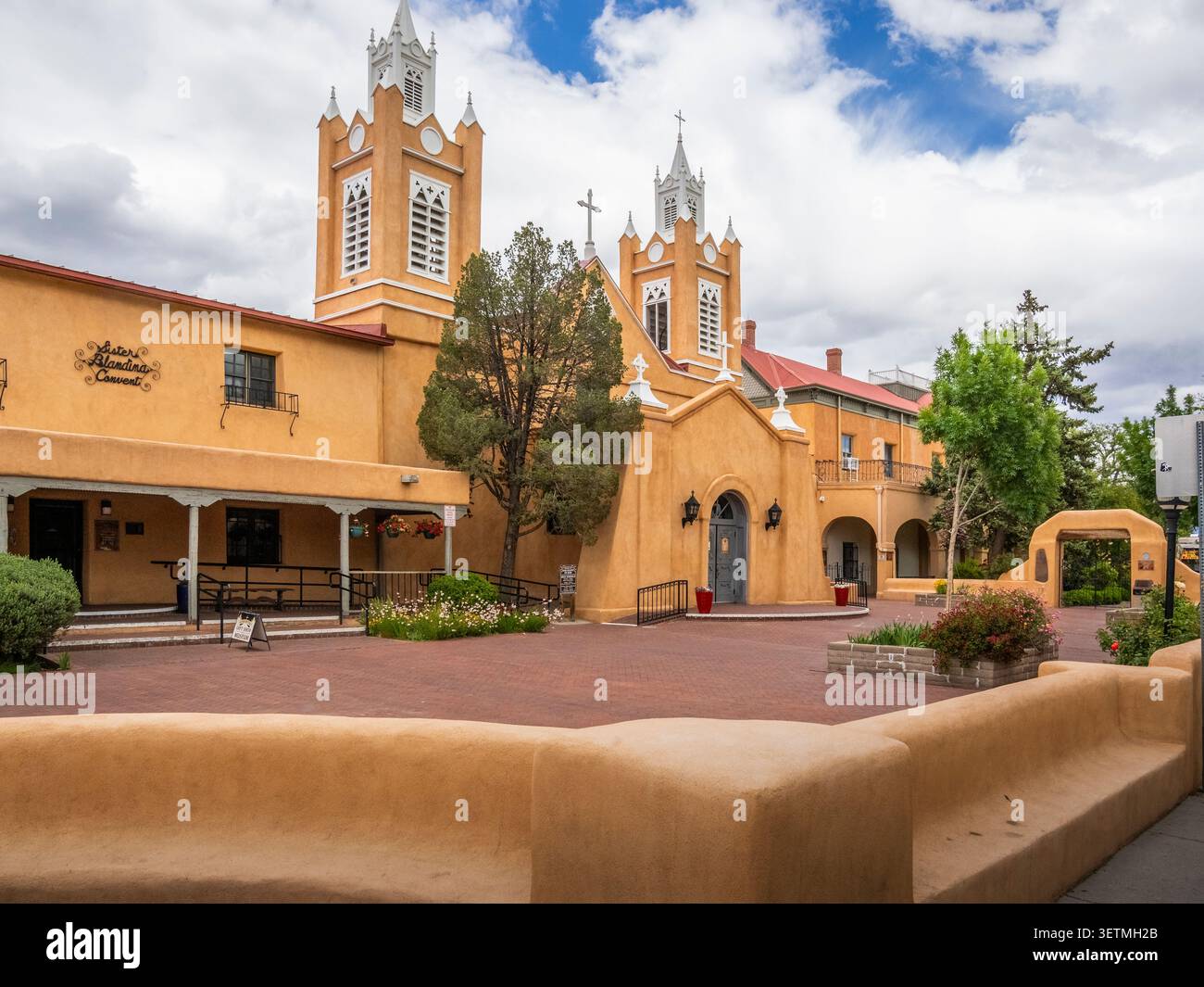 La chiesa di San Felipe de Neri si trova nel New Mexico State Register of Cultural Properties e nel National Register of Historic Places nella città vecchia di Albuque Foto Stock