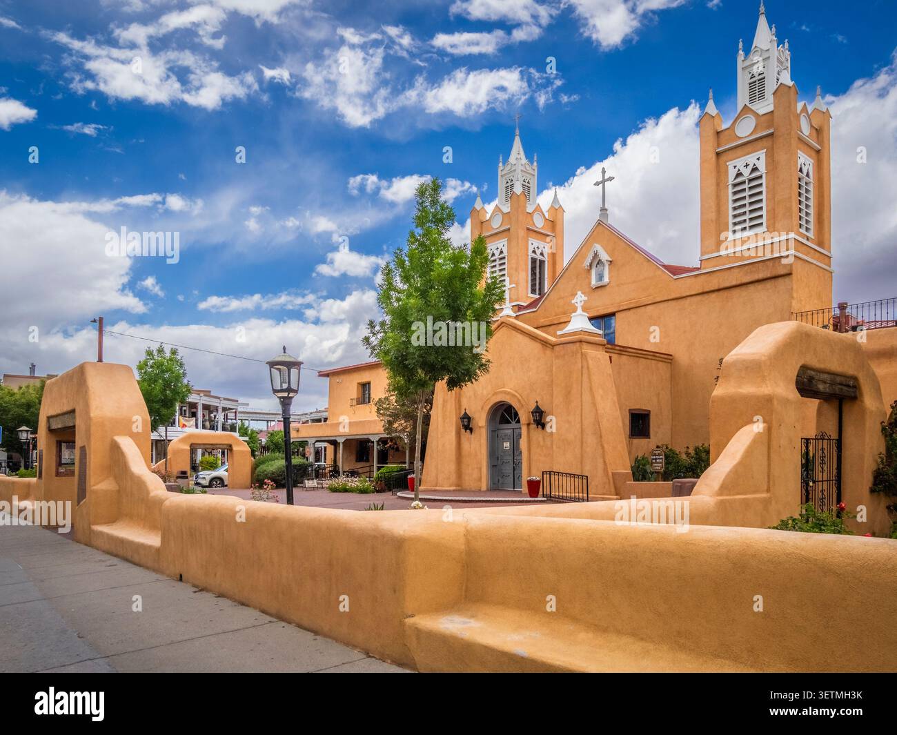 La chiesa di San Felipe de Neri si trova nel New Mexico State Register of Cultural Properties e nel National Register of Historic Places nella città vecchia di Albuque Foto Stock