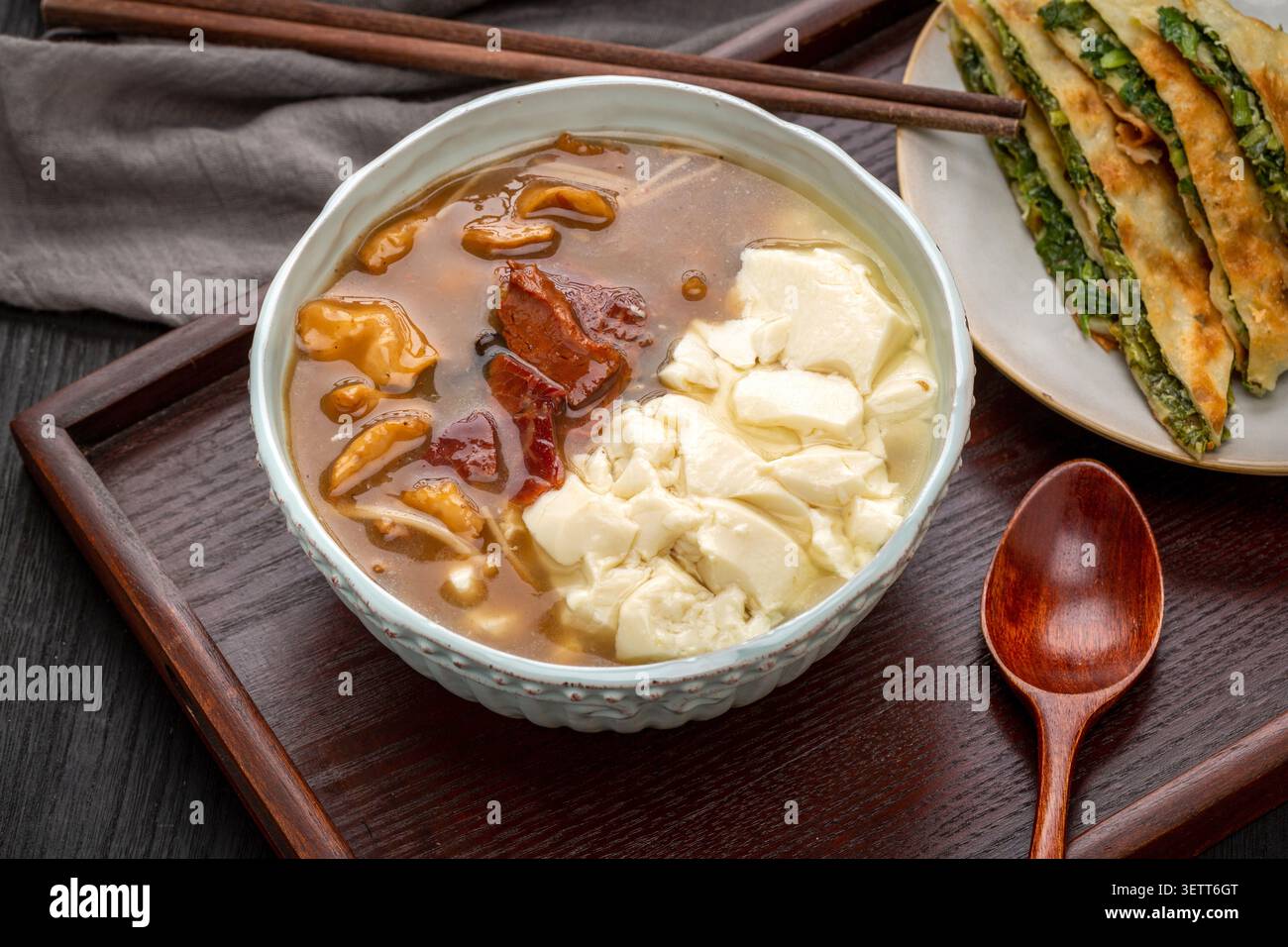 HU la Tang e Doufunao Mix, tradizionale combinazione di colazione Henan Foto Stock