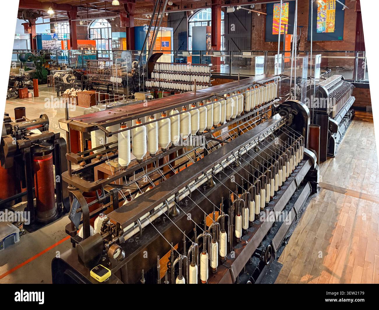Storica macchina per filatura tessile al Museo della Scienza e dell'industria di Manchester. Foto Stock