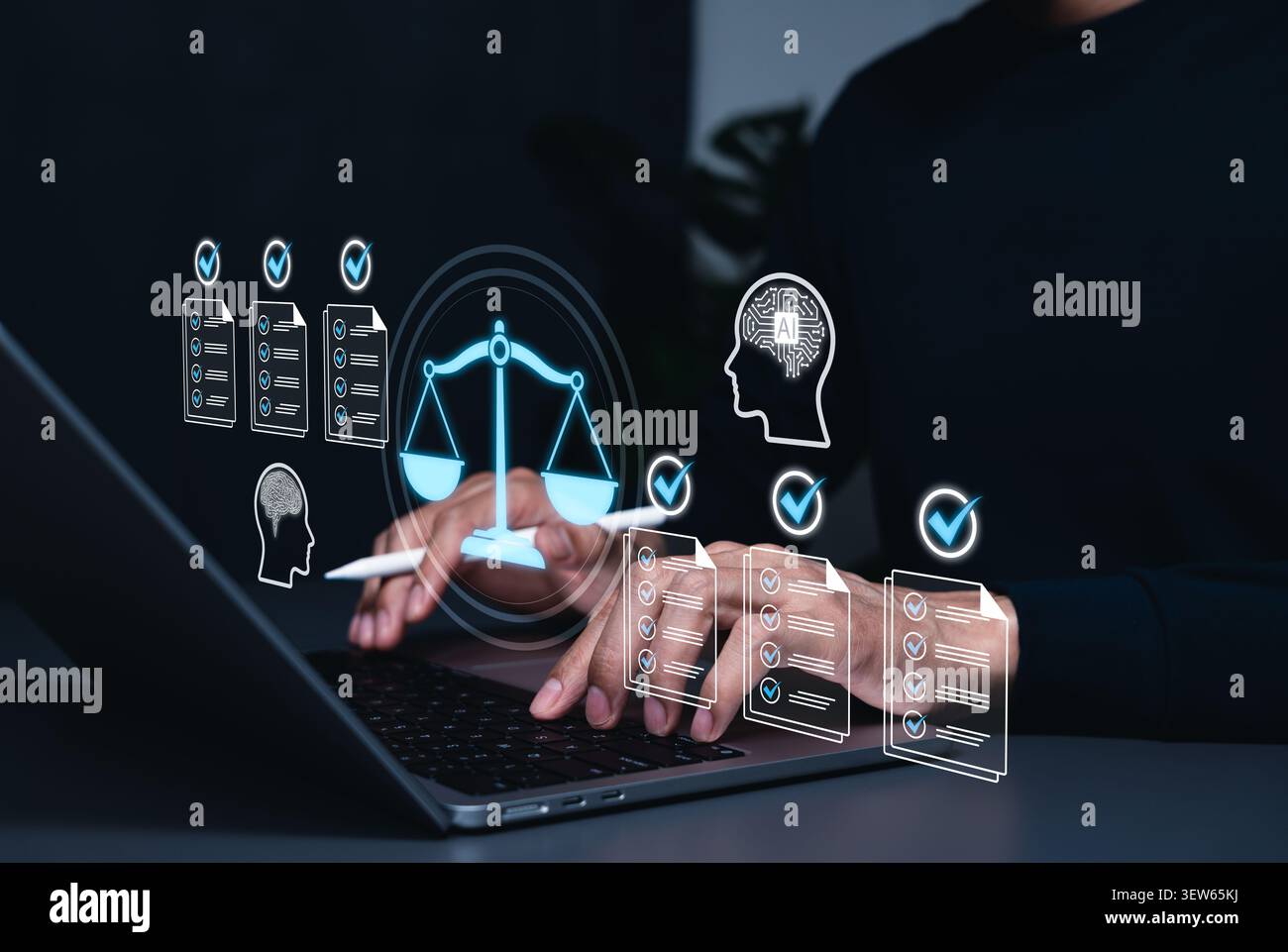 Concetto di conformità legale AI e approvazione dei documenti con bilancia della giustizia, diritto informatico, contratti verificati, convalida della lista di controllo, revisione etica, politica Foto Stock