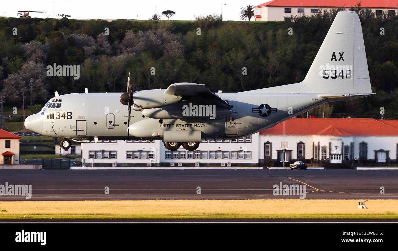 C-130T Hercules Landing della Marina degli Stati Uniti Foto Stock