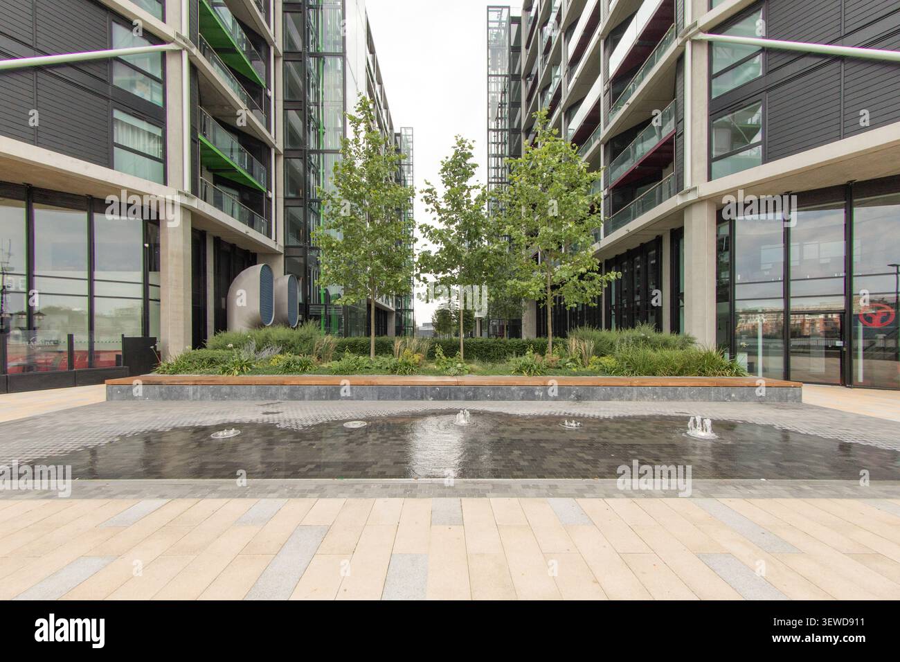 Riverlight Quay appartamenti edifici e aree pubbliche Foto Stock