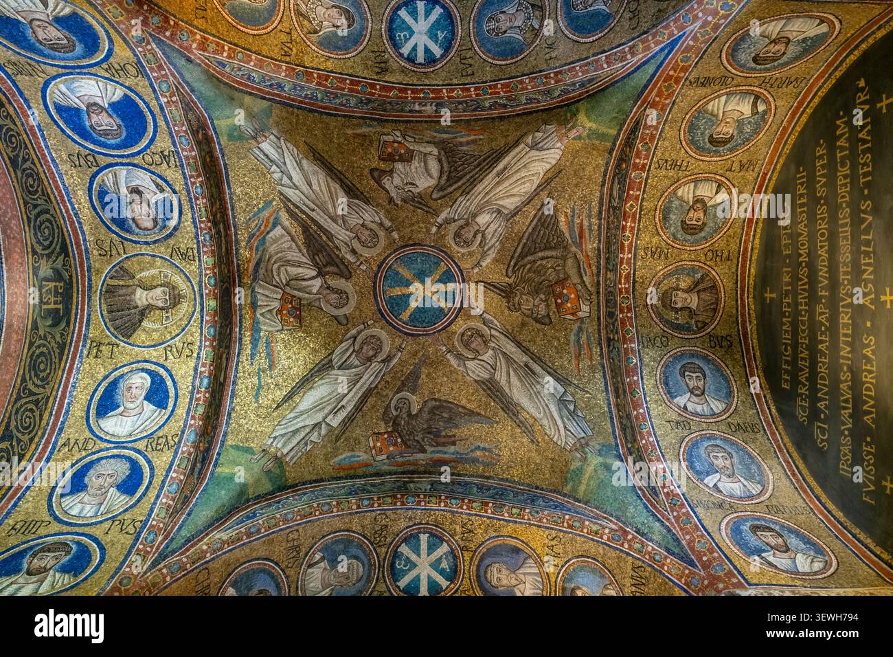 Palazzo Arcivescovo Cappella Mosaico soffitto, Ravenna, Italia Foto Stock