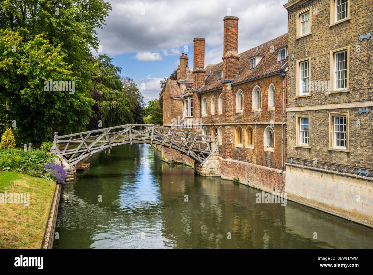 Ponte matematico sul fiume Cam, Università di Cambridge, Cambridgeshire, Inghilterra Foto Stock