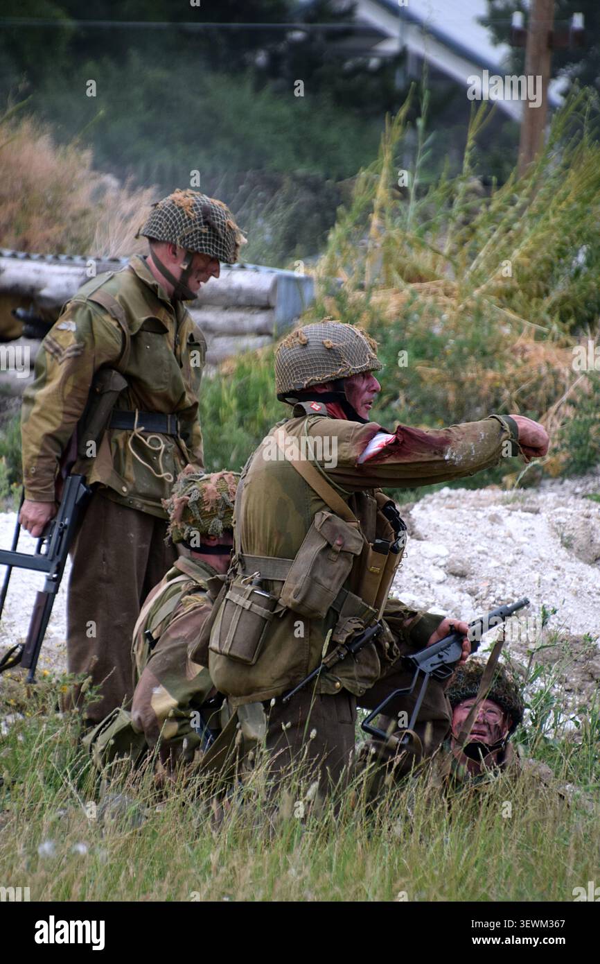 I rievocatori aerei della seconda guerra mondiale prendono parte a una mostra di battaglia durante il fine settimana di Bottisham at War 1940s Foto Stock