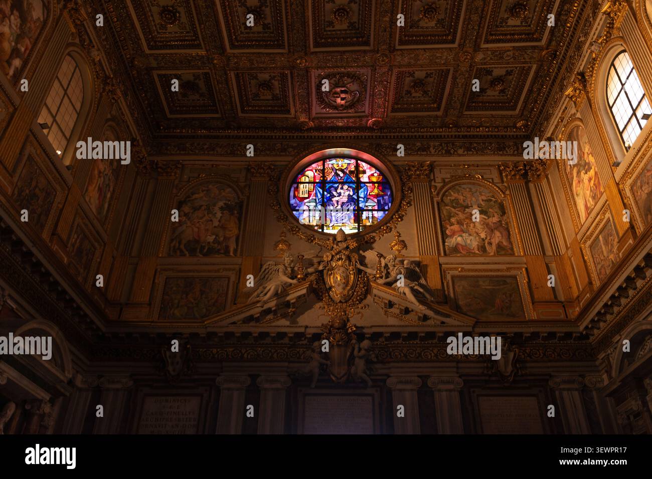 Dettagli interni e architettonici della Basilica Papale di Santa Maria maggiore a Roma, Italia Foto Stock