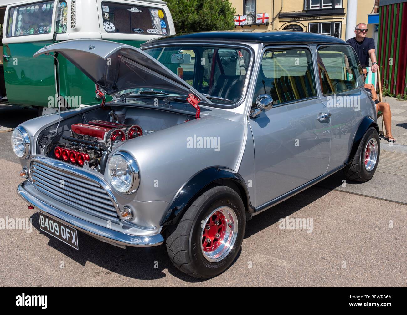 Una Classic Mini 25th Anniversary Edition presso le Classic Cars sul Southend sul lungomare Sea. Foto Stock
