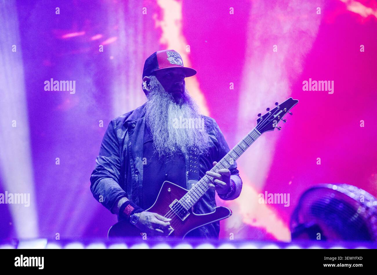 Barry Stock of Three Days Grace si esibisce al Release Athens Festival in Plateia Nerou (Water Square) / Grecia, giugno 2026 Foto Stock