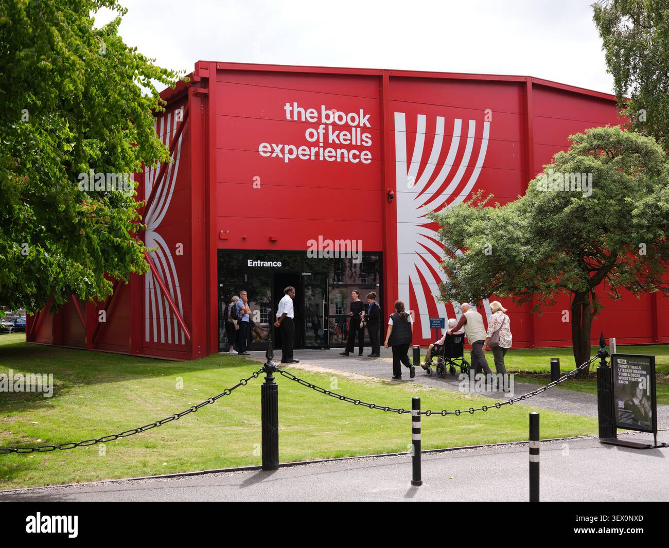 The Book of Kells Experience Building nel Trinity College di Dublino, città di Dublino, Irlanda. Foto Stock