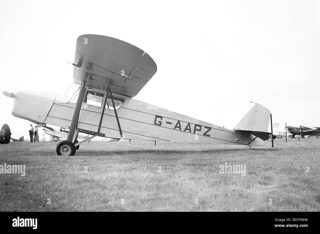 Desoutter i Plane G-AAPZ costruito nel 1930, esposto nel luglio 1951 per la mostra Daily Express 50 Years of British Aviation alla RAF Hendon. Sopravvive con la Shuttleworth Collection Foto Stock