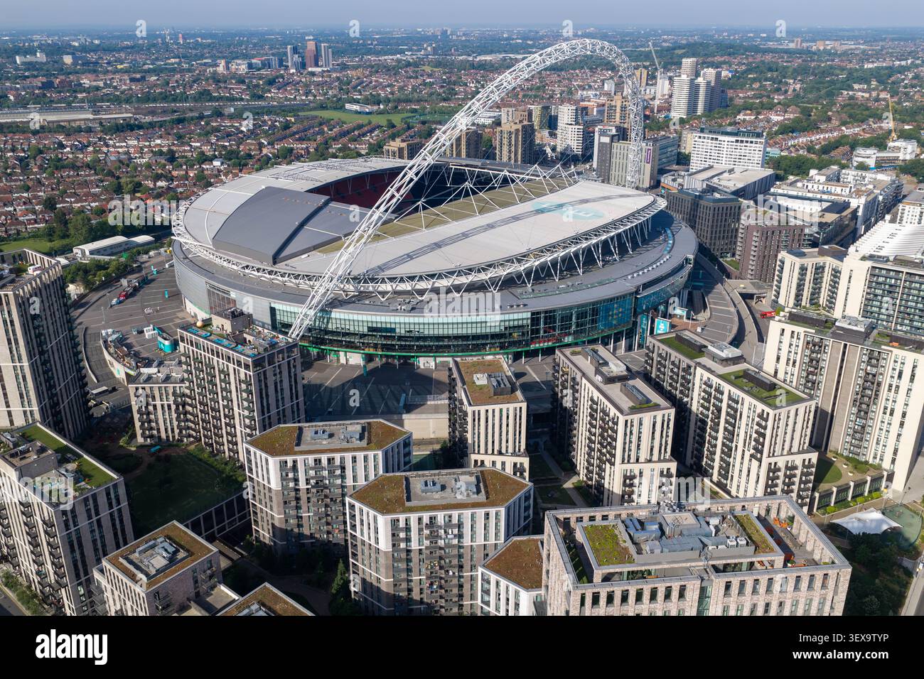 Immagine aerea sullo stadio di Wembley e sugli appartamenti di Wembley Park Foto Stock