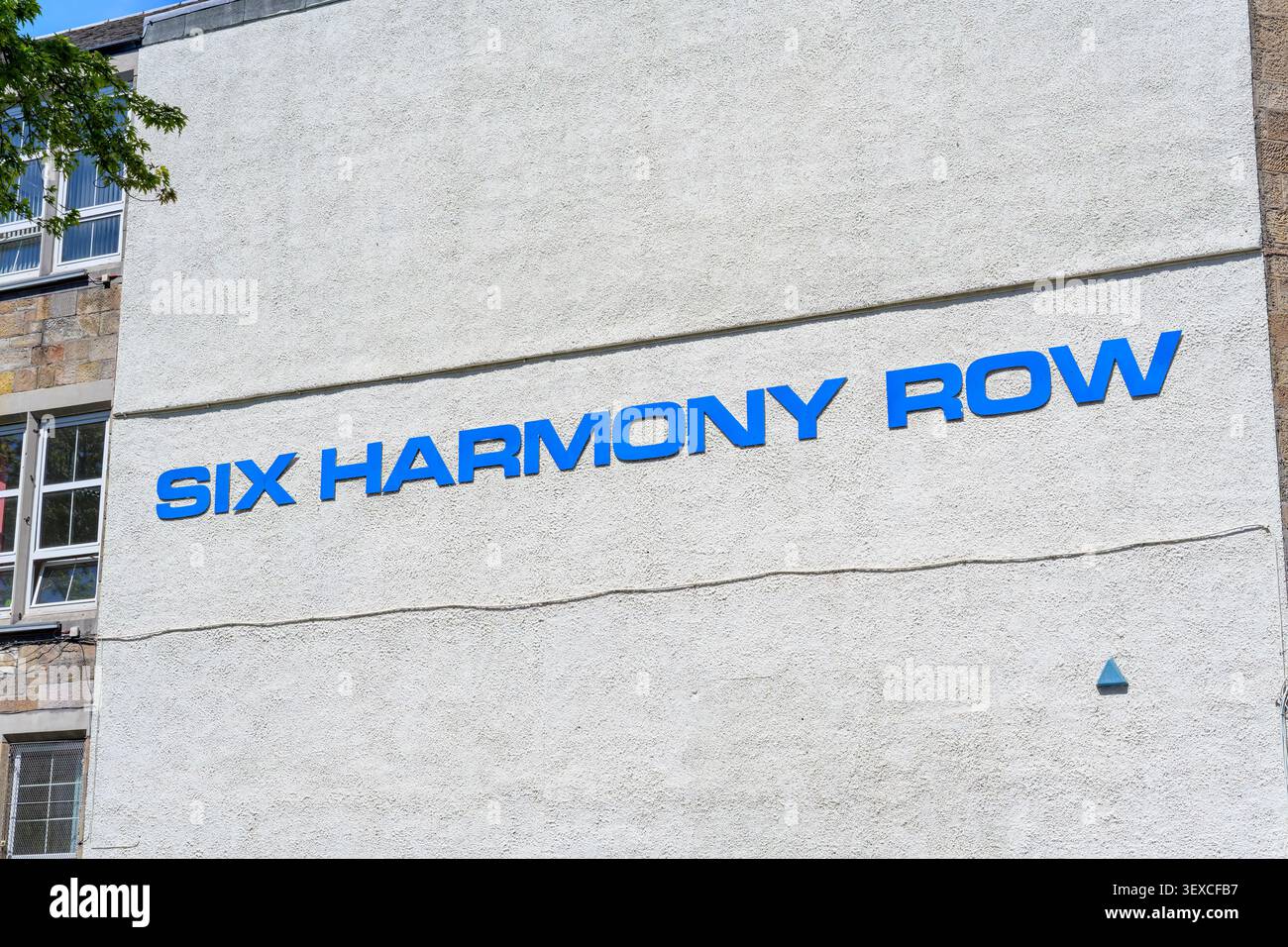 Cartello Six Harmony Row, Govan, Glasgow, Scozia, Regno Unito Foto Stock