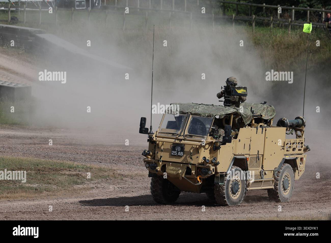 Veicolo da combattimento blindato Jackal 2 dell'esercito britannico Foto Stock