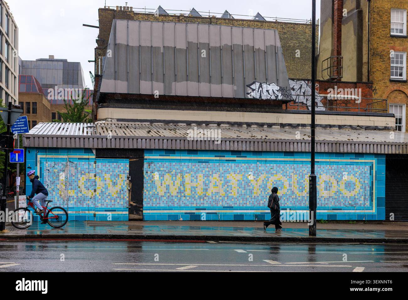 Installazioni di Street Art e Scultura nella City of London per l'espressione dell'arte libera Foto Stock