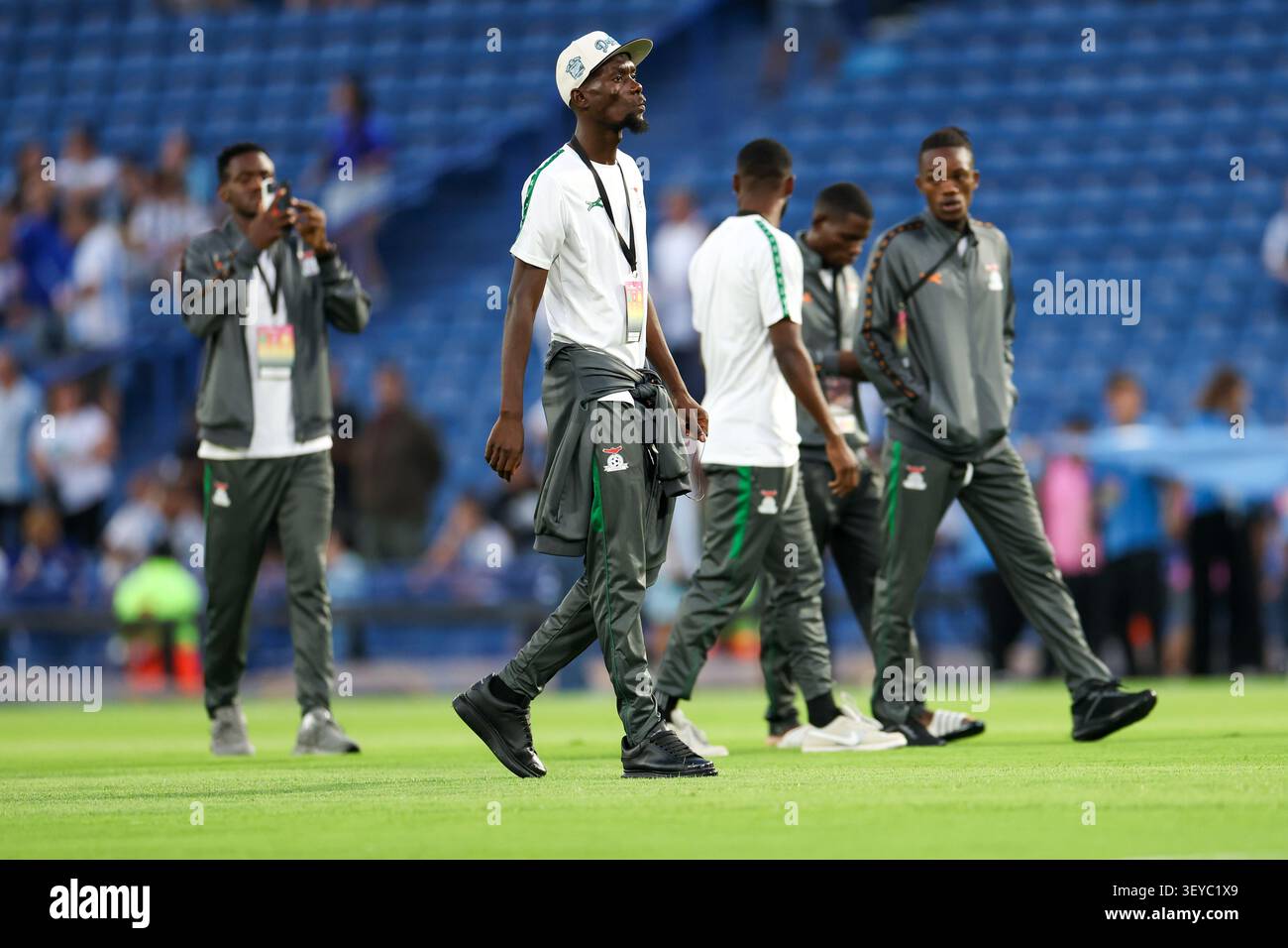 27 marzo 2026. I membri della nazionale di calcio della Mauritania attraversano il campo prima dell'amichevole internazionale tra Arg Foto Stock