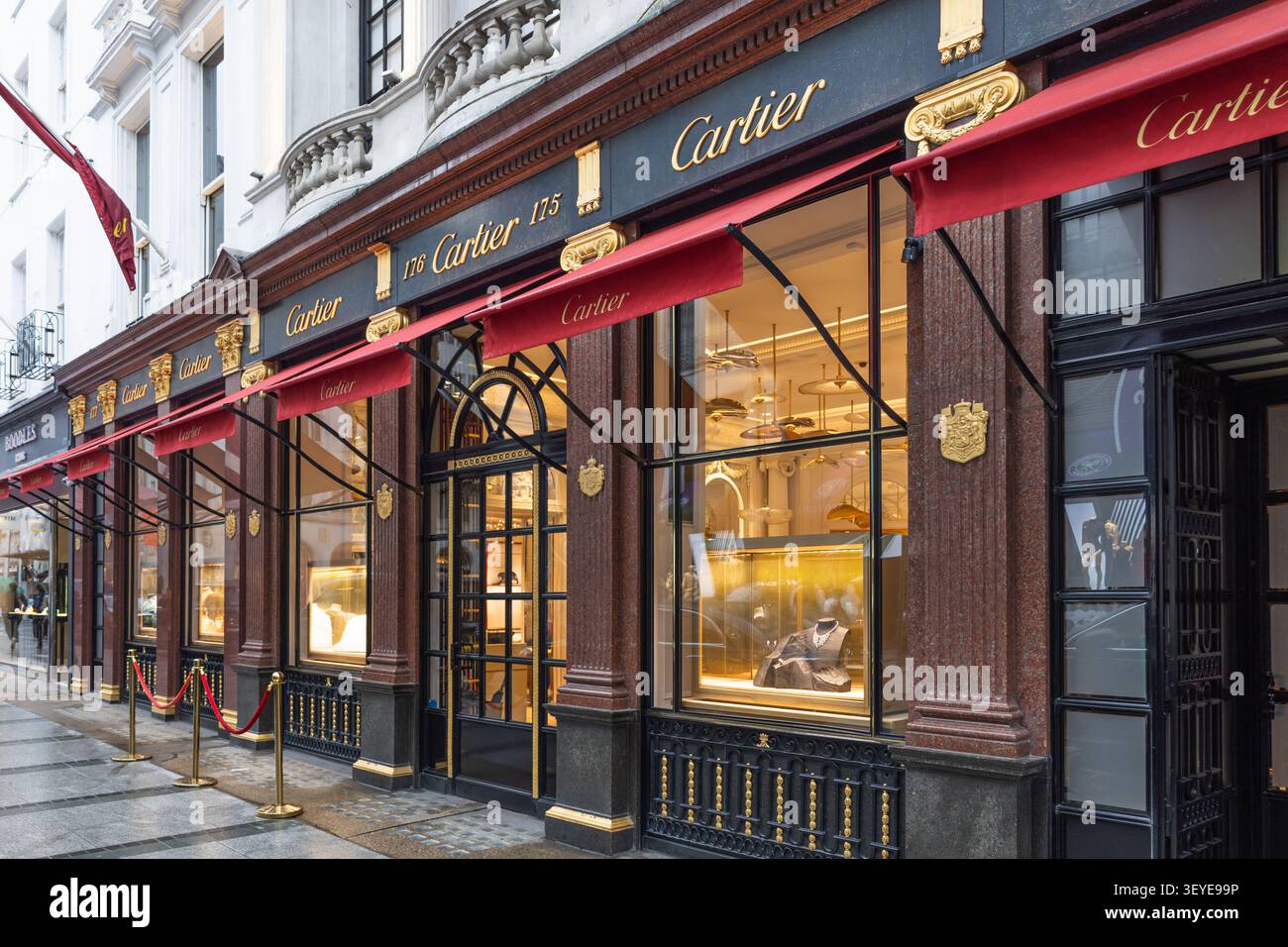 Boutique di lusso Cartier di Londra. Londra, Regno Unito, 9 luglio 2023 Foto Stock
