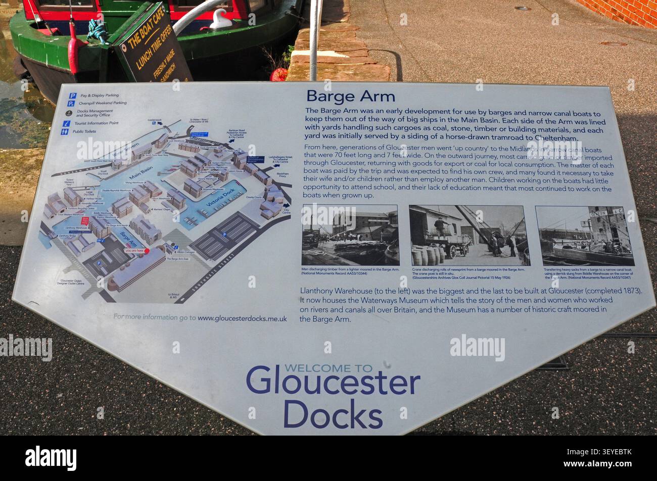 Avviso informativo sul braccio di chiatta nei Gloucester Docks. Foto Stock