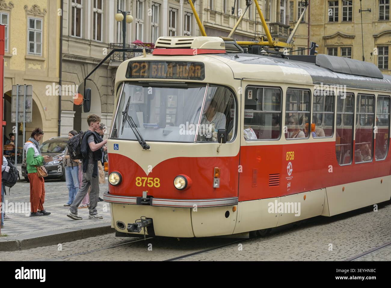 Vecchio tram, Mala strana Mala, Praga, Repubblica Ceca Foto Stock