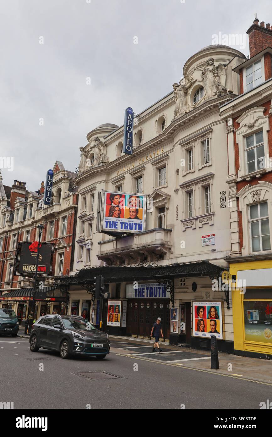 Exterior of the Truth all'Apollo Theatre Londra Regno Unito, giugno 2026 Foto Stock