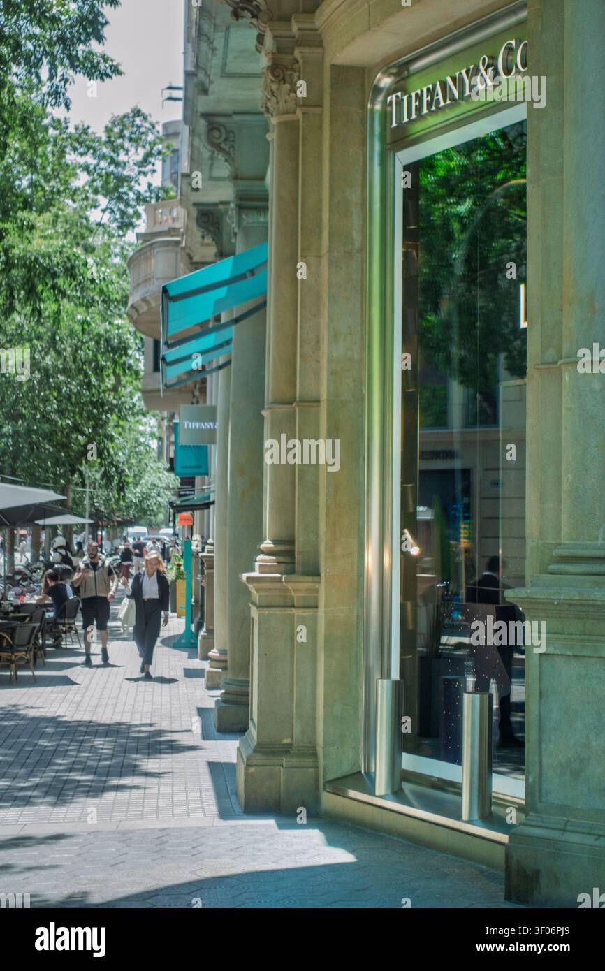 Barcellona, Spagna. 10 maggio 2023, negozio Tiffany e Co su Passeig de Gràcia Barcellona Foto Stock