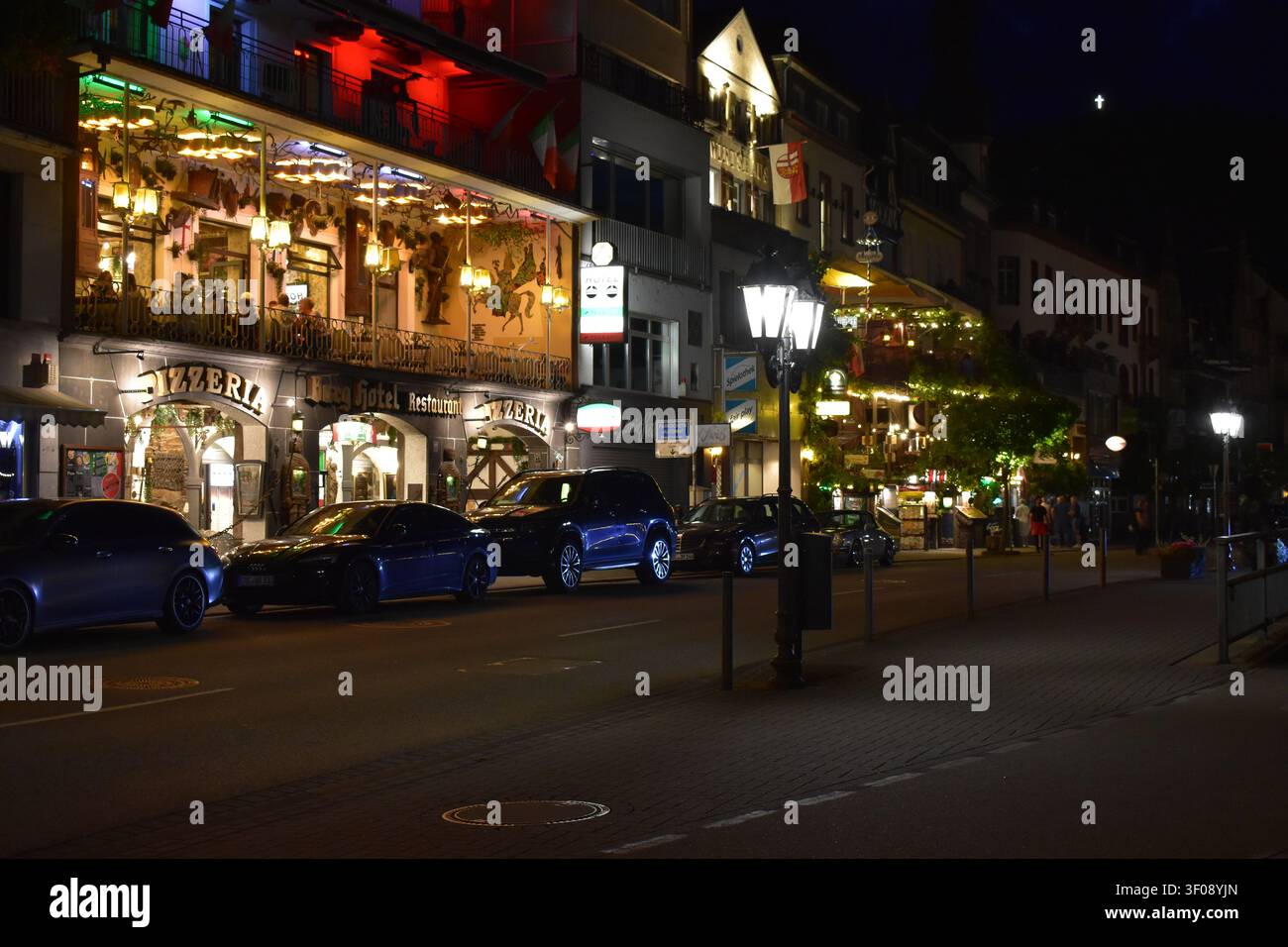 Cochem in una notte d'estate Foto Stock