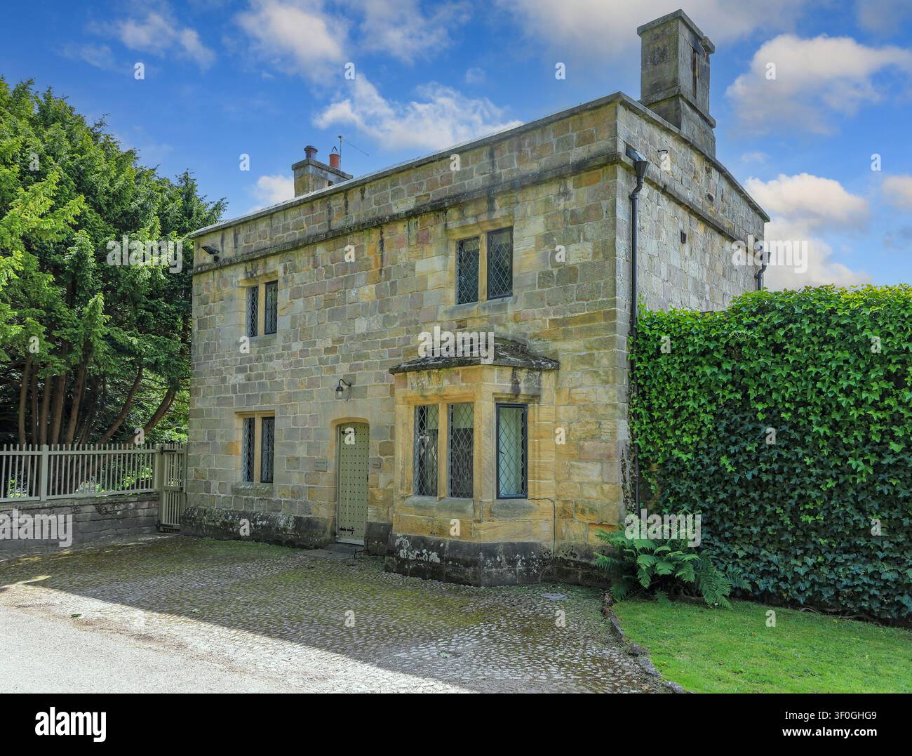 West Gate Lodge a Fountains Abbey e Studley Royal, Ripon, North Yorkshire, Inghilterra, Regno Unito Foto Stock