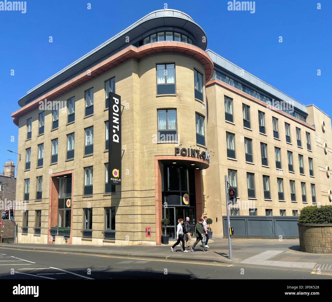 Hotel Point.a, Morrison Street, Edimburgo Scozia - Immagine stock catturata con smartphone