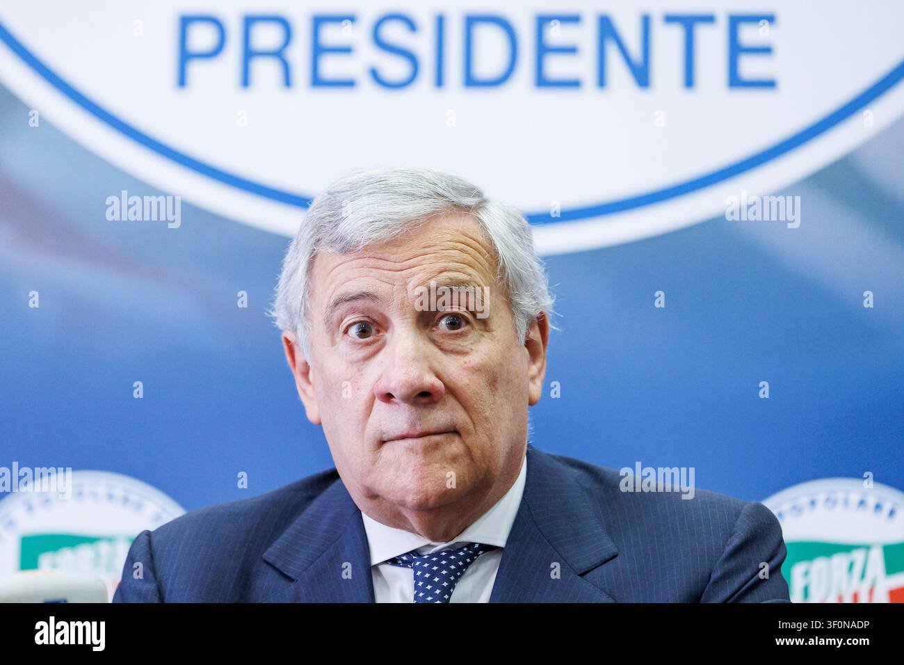 Roma, Italia. 09 luglio 2026. Il segretario di Forza Italia Antonio Tajani durante la presentazione della campagna per le adesioni 2026, Roma, Giovedì 9 Luglio 2026 (Foto Roberto Monaldo/LaPresse) Segretario del partito Forza Italia Antonio Tajani durante la presentazione della campagna di adesioni 2026, Roma, Giovedì 9 Luglio 2026 (Foto di Roberto Monaldo/LaPresse) Credit: LaPresse/Alamy Live News Foto Stock
