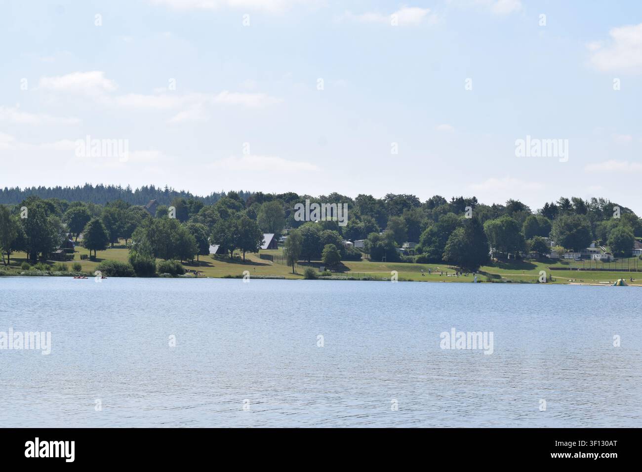 Lago artificiale Bütgenbacher See in Belgio Foto Stock