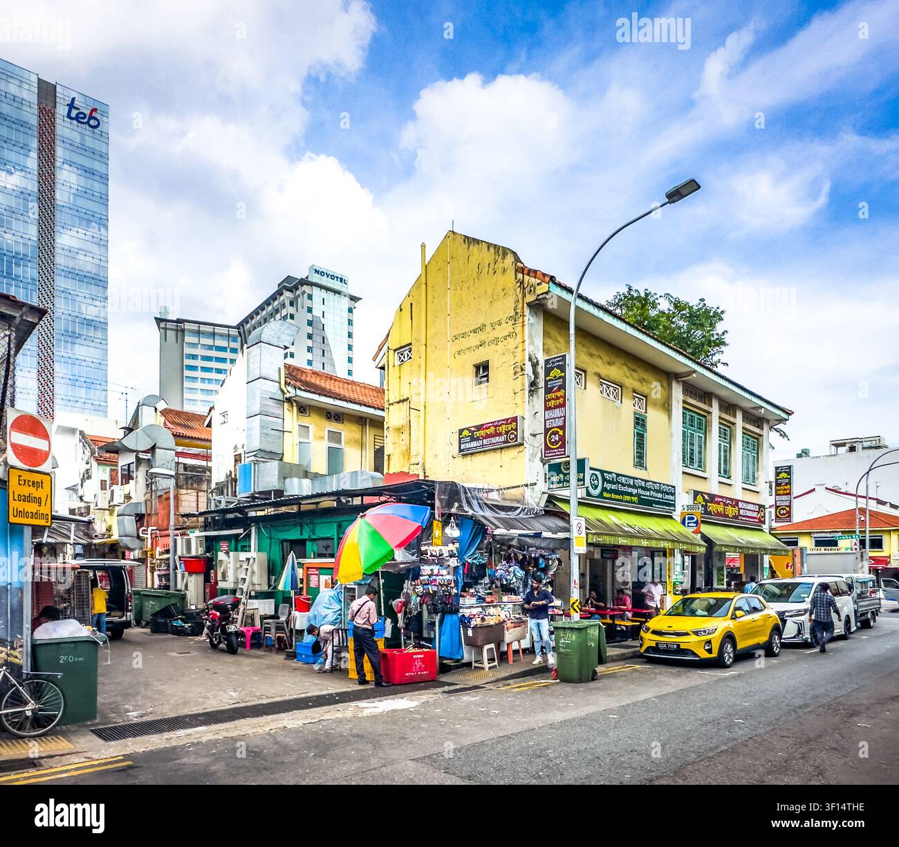 Area centrale, Singapore, 5 febbraio 2024, vista di una scena urbana su Desker Road a Little India Foto Stock