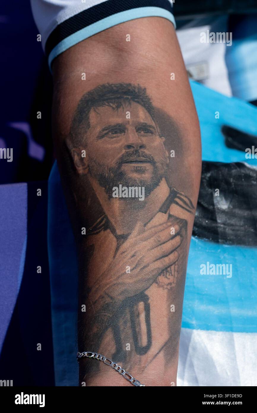 KANSAS CITY, TEXAS - 11 GIUGNO: Tifoso durante la partita degli ottavi di finale della Coppa del Mondo FIFA 2026 tra Argentina e Svizzera allo stadio Kansas l'11 luglio 2026 Foto Stock