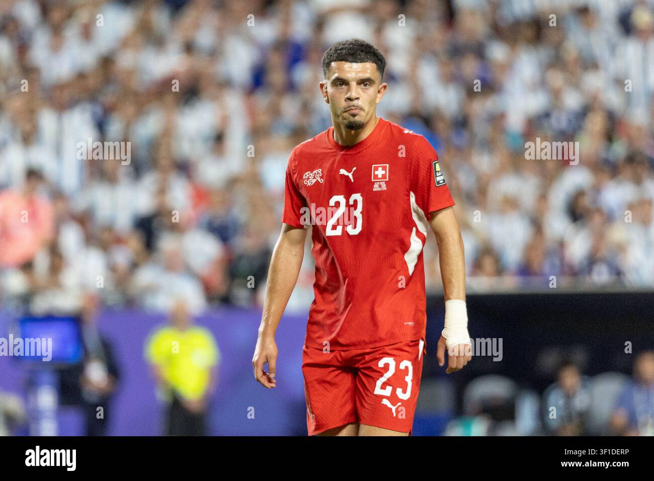 KANSAS CITY, TEXAS - 11 GIUGNO: Zeki Amdouni durante la partita degli ottavi di finale della Coppa del Mondo FIFA 2026 tra Argentina e Svizzera al Kansas Stadium a luglio Foto Stock
