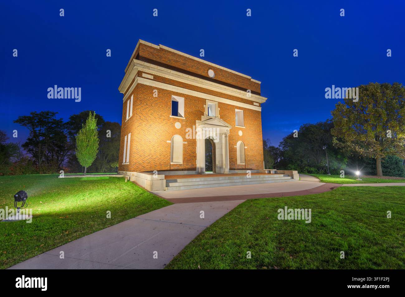 Padiglione Nord, Kalamazoo, Michigan, USA all'ora blu. Foto Stock