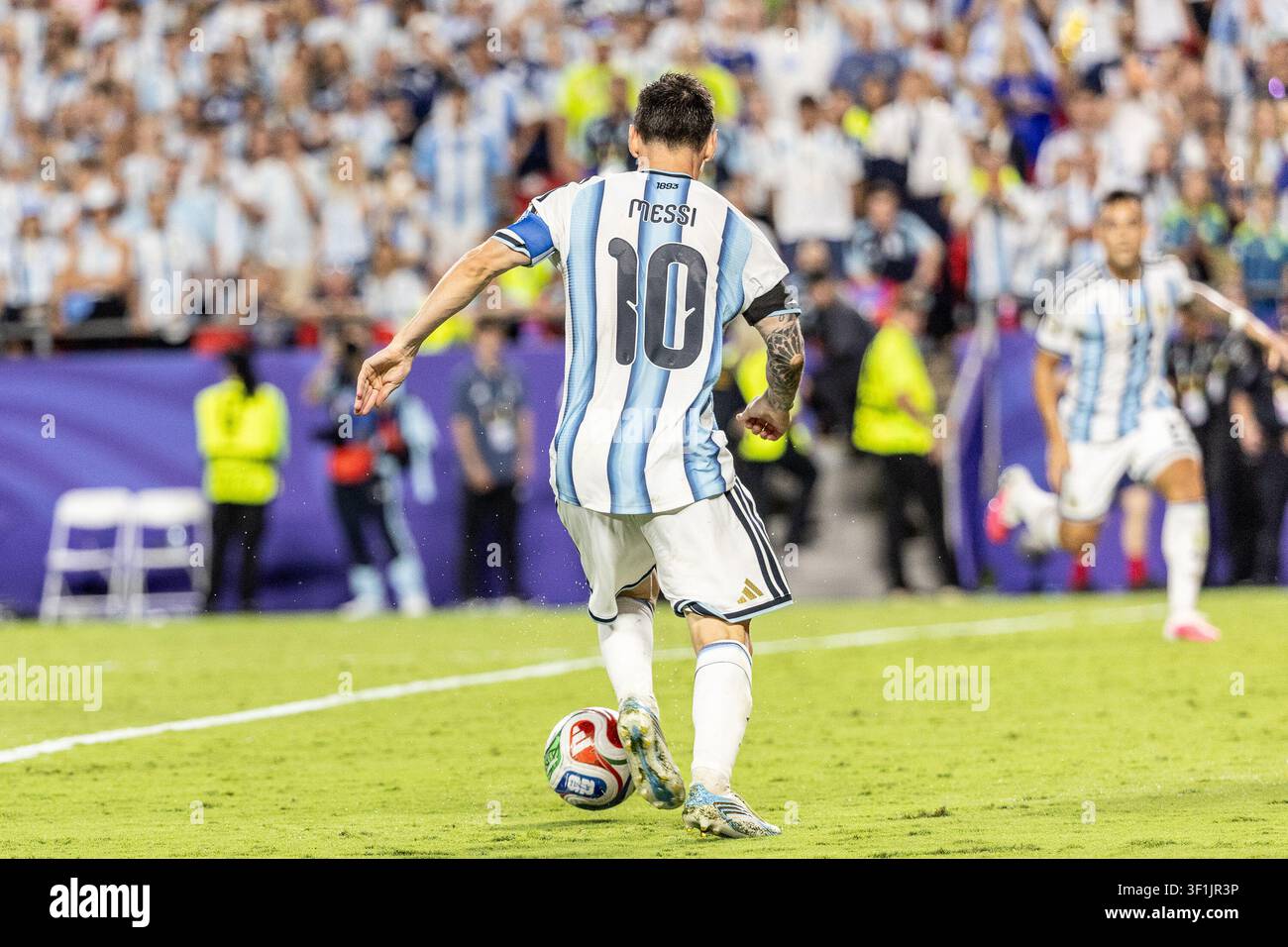 KANSAS, - 11 LUGLIO: Lionel Messi durante la partita degli ottavi di finale della Coppa del Mondo FIFA 2026 tra Argentina e Svizzera allo Kansas Stadium l'11 luglio 2026 i Foto Stock