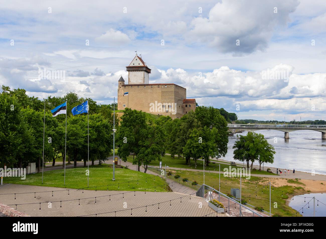 Confine tra l'Estonia e la Russia a Narva, Estonia Foto Stock