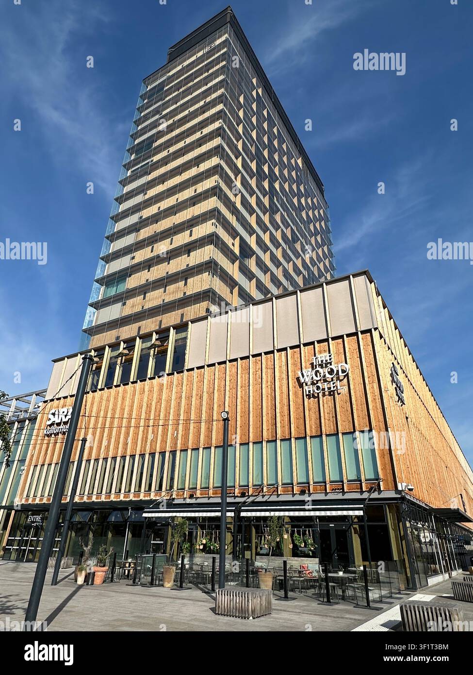 Skellefteå, Svezia – 4 set 2024. L’Hotel Wood di Elite, Skellefteå, Svezia. - Immagine stock catturata con smartphone