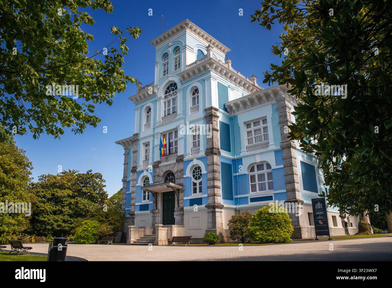 Il Museo dell'Emigrazione di Colombres, una residenza storica che conserva la memoria della migrazione asturiana verso le Americhe, Asturie, Spagna. Situato nel vi Foto Stock