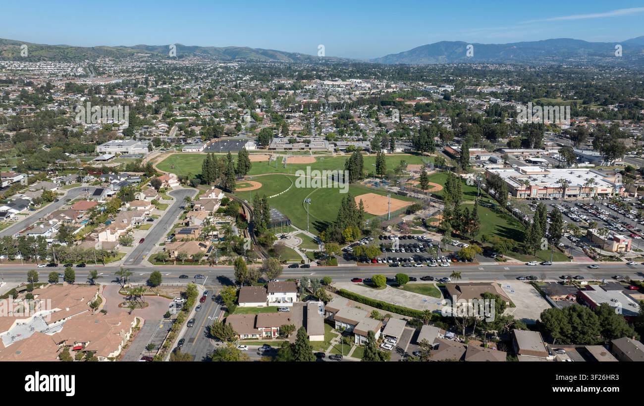 Yorba Linda, California, USA - 14 marzo 2026: le squadre giocano a baseball nel complesso del Veteran's Sports Park del centro città. Foto Stock