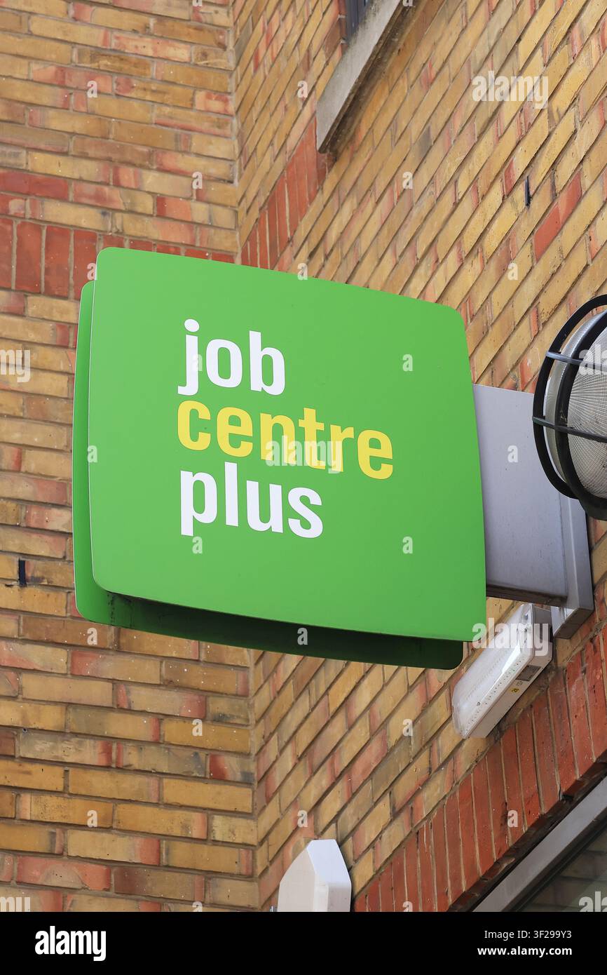 Job Centre Plus, uffici finanziati dal governo locale nel Regno Unito, che combinano servizi per l'occupazione e richieste di sussidi. Foto Stock