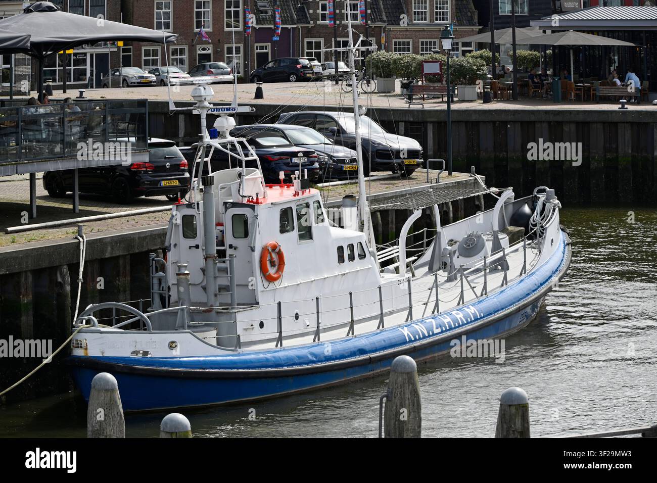 vecchia barca di salvataggio, Harlingen, Frisia, Olanda, Paesi Bassi, Europa Foto Stock
