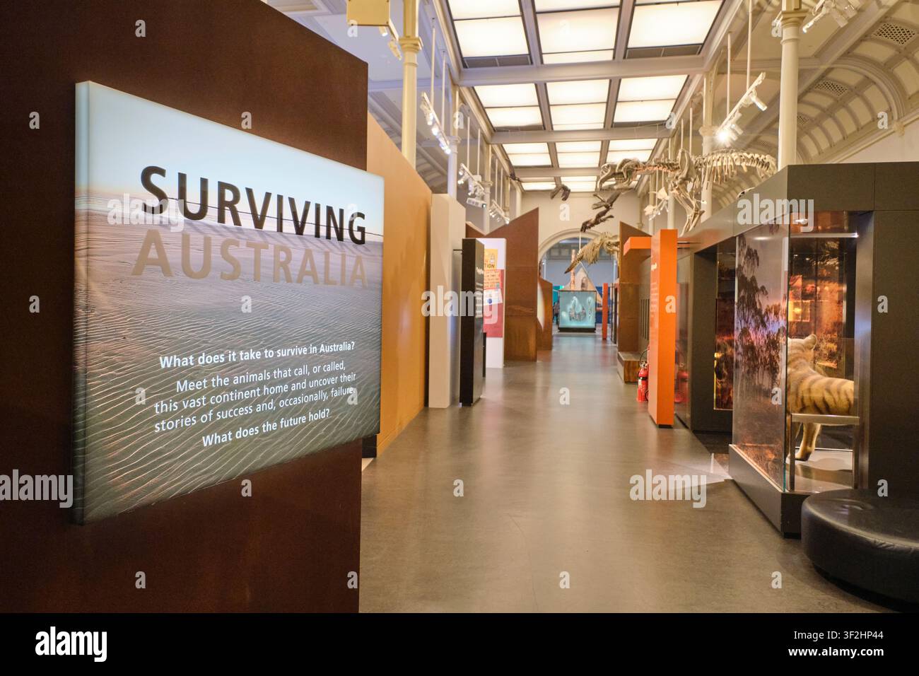 Esposizione sulla sopravvivenza nell'ambiente locale e le questioni del cambiamento climatico. All'Australian Museum di Sydney. Foto Stock