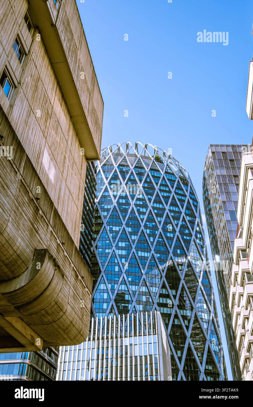 Torrioni di uffici contemporanei nel distretto commerciale di La Défense, Parigi, Francia Foto Stock