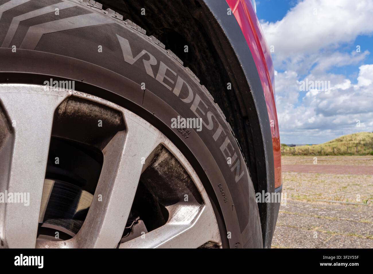 Scrittura Vredestein su pneumatico per auto Foto Stock