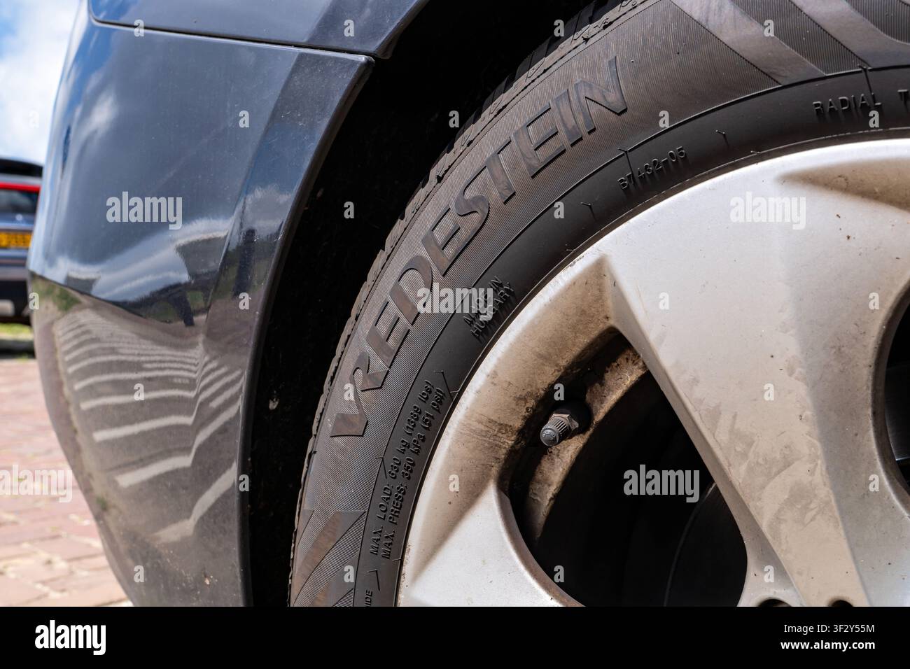 Scrittura Vredestein su pneumatico per auto Foto Stock