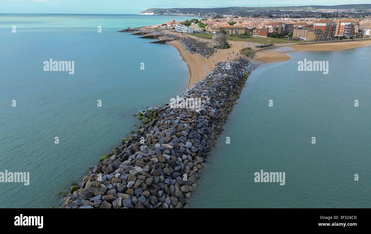 Torre Martello 66 con Beachy Head sullo sfondo Foto Stock