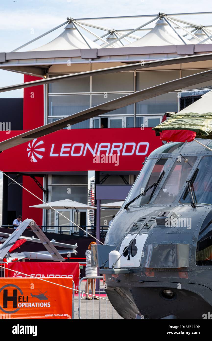 Leonardo Helioperations, Sea King al salone aeronautico di Farnborough 2026, Regno Unito Foto Stock